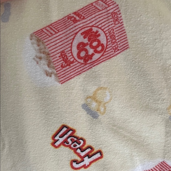 EUC Planet Sleep Popcorn Flannel Pajamas - Picture 4 of 4